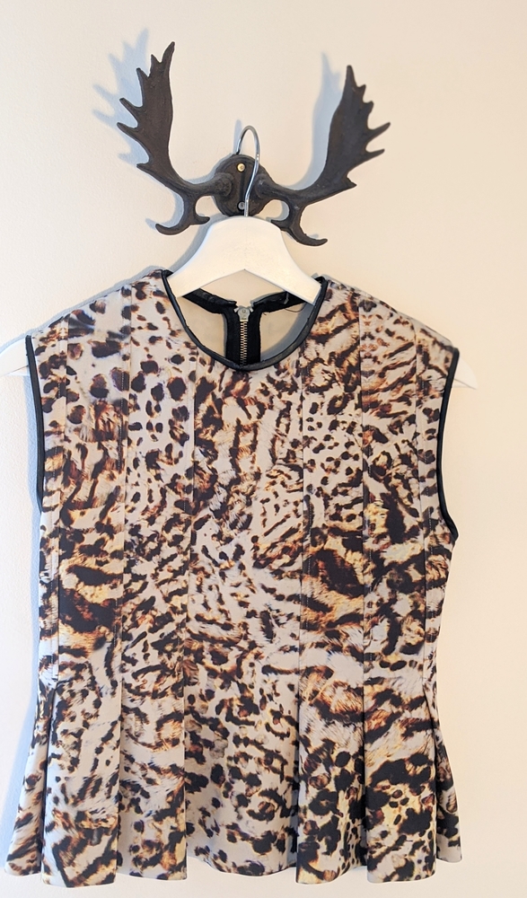 ♥️ Vintage Animal Print Zara top
